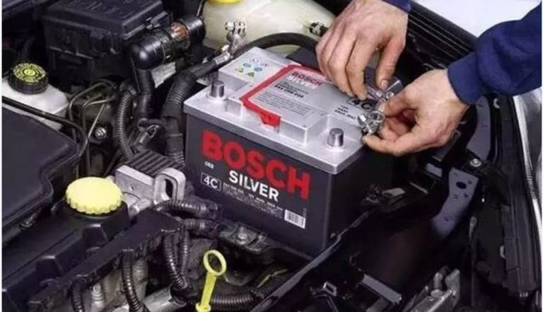 How to charge car battery without charger？